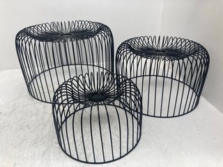 SET OF 3 WIRE BASKETS IN BLACK: LOCATION - I6