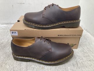 DR.MARTENS MENS CRAZY HORSE SHOES IN BROWN - UK SIZE 11 - RRP £140: LOCATION - H5