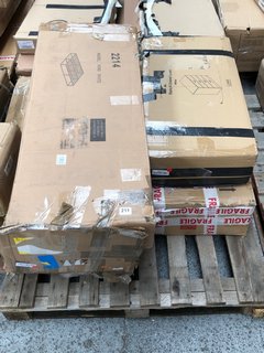 PALLET OF FLATPACKS TO INCLUDE VIDA DESIGN RIANO 4 DRAWER CHEST IN WHITE: LOCATION - B5 (KERBSIDE PALLET DELIVERY)