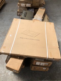 PALLET OF ASSORTED INCOMPLETE GYM EQUIPMENT: LOCATION - A8 (KERBSIDE PALLET DELIVERY)