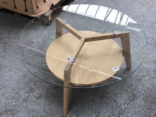 ROUND COFFEE TABLE IN GLASS & OAK: LOCATION - C7
