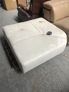 CORNER SOFA SECTION IN WHITE LEATHER: LOCATION - A1