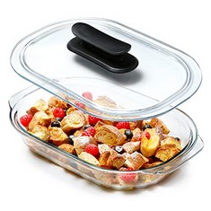 QUANTITY OF ASSORTED ITEMS TO INCLUDE 3 LITER GLASS CASSEROLE DISH WITH GLASS LID (-LID NOT OVEN SAFE), GLASS BAKING DISH CLEAR BAKEWARE WITH HANDLE (OVAL- 3 LITER): LOCATION - B