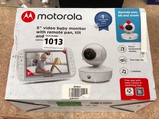 MOTOROLA 5" VIDEO BABY MONITOR WITH REMOTE PAN, TILT AND ZOOM: LOCATION - CR1