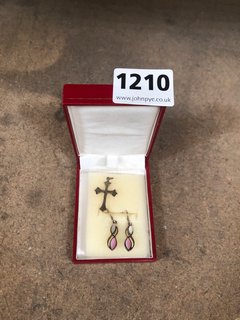 A PAIR OF SILVER EARRINGS AND A SILVER CRUCIFIX: LOCATION - BR3