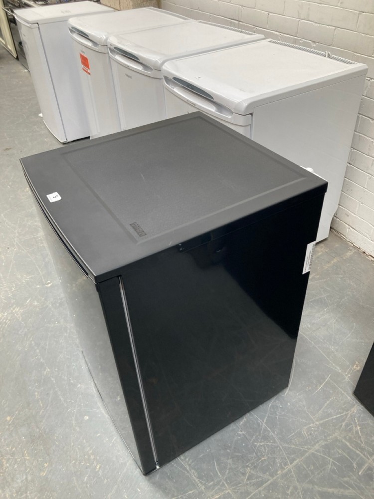 John Pye Auctions HOTPOINT UNDER COUNTER FREEZER IN BLACK MODEL NO