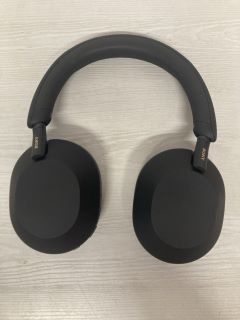 SONY STEREO HEADSET WITH CASE