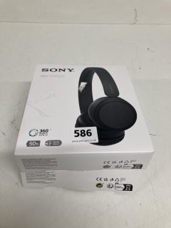 2 X SONY WIRELESS STEREO HEADSETS - MODEL WH-CH520