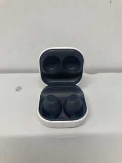 SAMSUNG TRUE WIRELESS EARBUDS