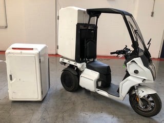 2023 AIDEA AA CARGO L2E (28MPH) 2KW 3 WHEELED ELECTRIC DELIVERY MOPED WITH DUAL 50V 76AH BATTERY TO BE CHARGED BY A TYPE 2 (IEC62196-2) CABLE (NOT INCLUDED) FITTED WITH A 420LTR STORAGE BOX. MILEAGE: