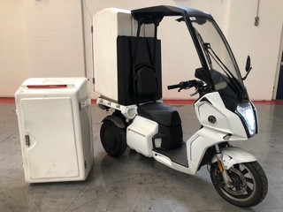 2023 AIDEA AA CARGO L2E (28MPH) 2KW 3 WHEELED ELECTRIC DELIVERY MOPED WITH DUAL 50V 76AH BATTERY TO BE CHARGED BY A TYPE 2 (IEC62196-2) CABLE (NOT INCLUDED) FITTED WITH A 420LTR STORAGE BOX. MILEAGE: