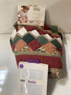 1 X BOX OF ASSORTED ITEMS TO INCLUDE SNUZ 2 PACK FITTED SHEETS FITS SNUZPOD BEDSIDE CRIBS