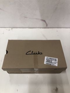 CLARKS TORHILL SHOES SIZE: UK 10