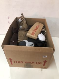 BOX OF ASSORTED WOMEN'S SHOES