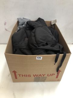 BOX OF ASSORTED CLOTHES INC UNDER ARMOUR HOODIE