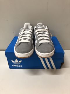 ADIDAS CAMPUS 00s J SIZE: UK 6.5