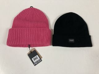 2 X BEANIE HATS, PIECES AND JACK AND HONES