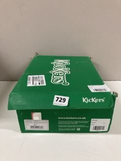 KICKERS SHOES SIZE 7