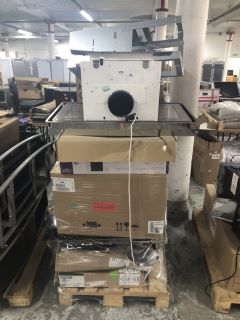 PALLET OF ASSORTED KITCHEN APPLIANCES (SMASHED/SALVAGE/SPARES)