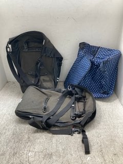 3 X ASSORTED BAGS TO INCLUDE PENDLETON SHOULDER BAG IN NAVY: LOCATION - J 10