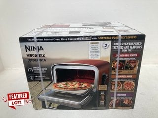 NINJA WOODFIRE ELECTRIC OUTDOOR OVEN, ARTISAN PIZZA MAKER AND BBQ SMOKER - OO101UK - RRP £349: LOCATION - FRONT BOOTH