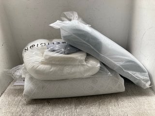 3 X BEDDING ITEMS TO INCLUDE MEMORY FOAM CONTOUR PILLOW: LOCATION - J 5