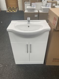 (COLLECTION ONLY) FLOOR STANDING 2 DOOR SEMI RECESSED SINK UNIT IN WHITE WITH A 650 X 440MM 1TH CERAMIC BASIN COMPLETE WITH A LEVER ACTION MONO BASIN MIXER TAP & CHROME SPRUNG WASTE - RRP £750: LOCAT