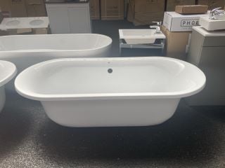 1720 X 780MM ACRYLIC DOUBLE ENDED FREESTANDING BATH - RRP £1299: LOCATION - A4