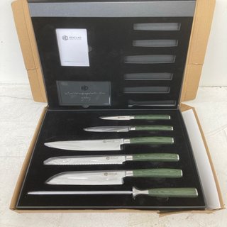 (COLLECTION ONLY) HEXCLAD JAPANESE DAMASCUS STEEL KNIFE SET - RRP £360 (PLEASE NOTE: 18+YEARS ONLY. ID MAY BE REQUIRED): LOCATION - FRONT BOOTH