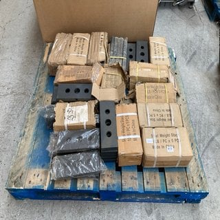 QTY OF BRICK GYM WEIGHTS: LOCATION - A7 (KERBSIDE PALLET DELIVERY)