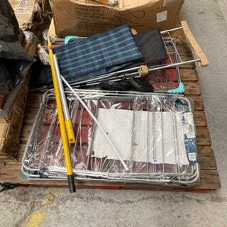 PALLET OF ASSORTED ITEMS TO INCLUDE MULTI-TIER CLOTHES AIRER: LOCATION - B3
