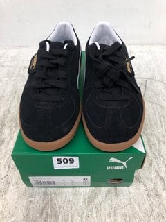 PUMA PALERMO SUEDE LACE UP SHOES IN BLACK SIZE: 4: LOCATION - B14