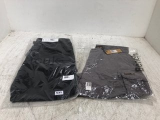 2 X ASSORTED MENS CLOTHING TO INCLUDE FRENCH COLLECTION COMBAT SHORTS IN DARK GREY SIZE: XL: LOCATION - B13