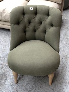 LOAF.COM OCCASIONAL CHAIR IN COOKING APPLE BRUSHED COTTON: LOCATION - C2