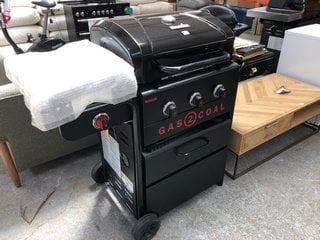 CHAR-BROIL GAS2COAL SPECIAL EDITION 3 BURNER GAS & CHARCOAL HYBRID BBQ IN BLACK - RRP £599: LOCATION - C5 (KERBSIDE PALLET DELIVERY)