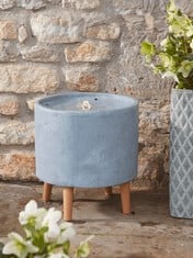 COX & COX STANDING ROUND WATER FEATURE - ITEM NO. 1525961 - RRP £150