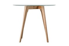 ROUND DINING TABLE IN OAK - ITEM NO. 685972