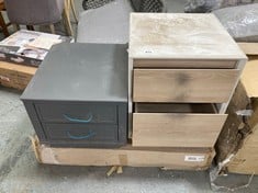 3 X ASSORTED FURNITURE TO INCLUDE 2 DRAWER BEDSIDE TABLE IN NATURAL / WHITE