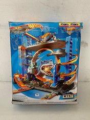 HOT WHEELS CITY ULTIMATE GARAGE TOY SET - RRP £130