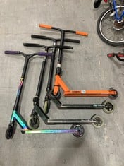 4 X ASSORTED SCOOTERS TO INCLUDE MONGOOSE STUNT SCOOTER IN BLACK / ORANGE (ONE SNAPPED)