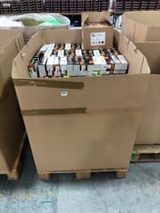 PALLET OF ASSORTED CAR ITEMS TO INCLUDE TRIPLE QX SERVICE PERFORMANCE PACK PETROL RESTORE AND RENEW (COLLECTION ONLY) (KERBSIDE PALLET DELIVERY)