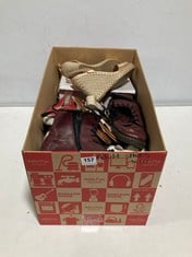 10 X ASSORTED ADULTS SHOES TO INCLUDE VANS TRAINERS IN WASHED RED - UK 7.5