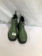 AIGLER WELLINGTON BOOTS IN GREEN SIZE 39