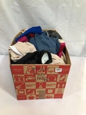 BOX OF APPROX 20 X ASSORTED ADULT CLOTHING ITEMS TO INCLUDE LONG LINE JACKET IN GREY SIZE S