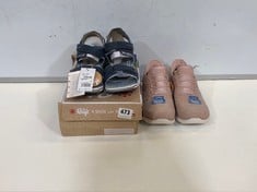 2 X PAIRS OF SHOES TO INCLUDE SKECHERS SLIP INS IN PINK UK SIZE 5