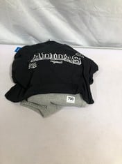 2 X ADIDAS CLOTHING TO INCLUDE GRADIENT TEE SIZE M AND PANTS SIZE M