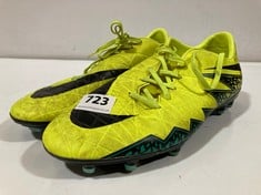 NIKE FOOTBALL BOOTS IN YELLOW - SIZE UK 11