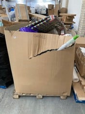 PALLET OF ASSORTED ITEMS TO INCLUDE GREENMINDS FSC CERTIFIED HOUSEHOLD GLOVES - SIZE M (KERBSIDE PALLET DELIVERY)
