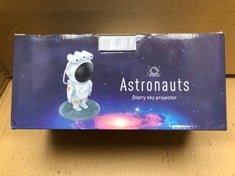 15 X ASTRONAUT GALAXY STAR PROJECTOR STARRY NIGHT LIGHT, ASTRONAUT LIGHT PROJECTOR WITH NEBULA,TIMER AND REMOTE CONTROL, BEDROOM AND CEILING PROJECTOR, GIFTS FOR CHILDREN AND ADULTS, WHITE - TOTAL RR