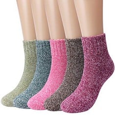 QUANTITY OF ASSORTED ITEMS TO INCLUDE HAPILEAP LADIES WOOL SOCKS SUPER THICK SOFT SOCKS WOMEN WARM SOCKS FOR WINTER (STYLE E): LOCATION - B